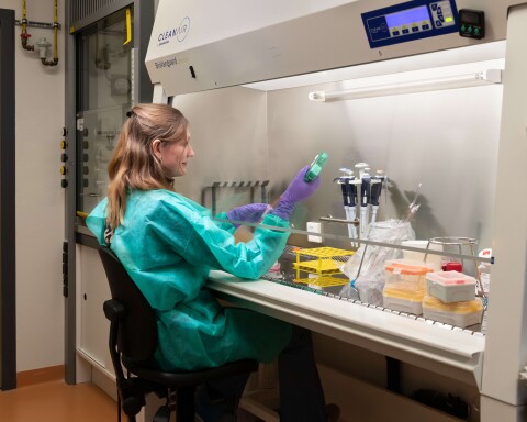 Lab met laborant Rianne de Jong